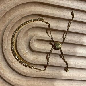 Gold dainty bracelet